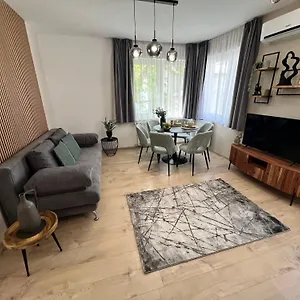 Maple Tree Apartamento Budapest